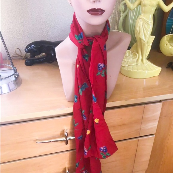 SOLD Vintage 1940s Scarf Floral rectangle Turban - Picture 3 of 7